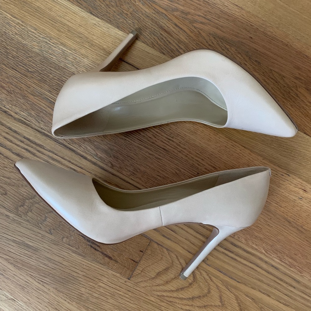 Micheal Kors Claire Leather Heels
